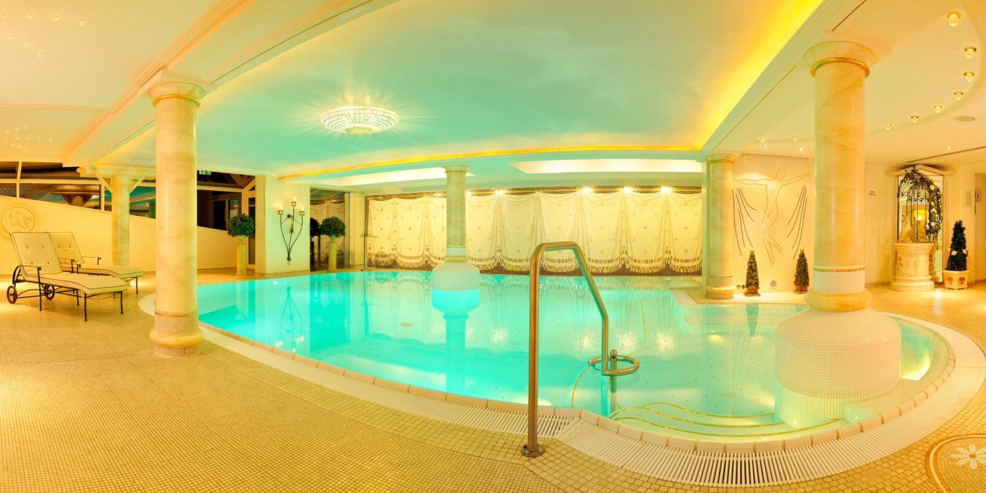 Almhof Hotel